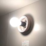 浴室壁掛け照明器具交換 AW41862L 防湿型シーリング LED コイズミ KOIZUMI